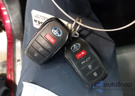 2022 Toyota Venza Xle z USA, uszkodzony, nr VIN JTEAAAAH6NJ112097